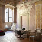 Impressive Renaissance With Elevator Апартаменты