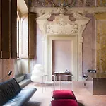 Impressive Renaissance With Elevator Флоренция