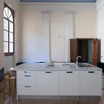 Impressive Renaissance With Elevator Апартаменты Флоренция