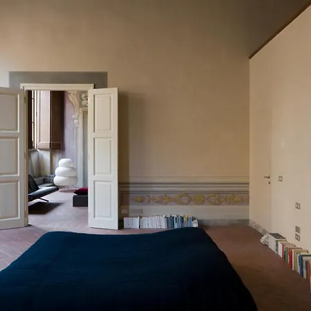 Impressive Renaissance With Elevator * Florencie