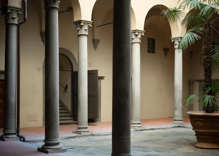 Impressive Renaissance With Elevator