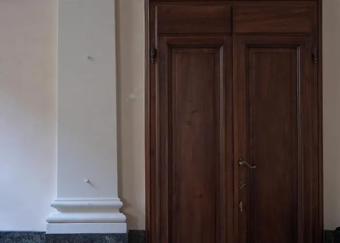 Impressive Renaissance With Elevator *