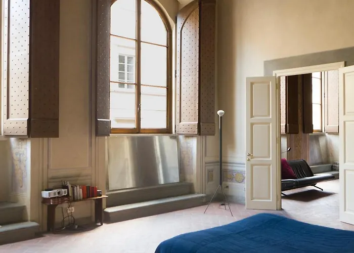 Daire Impressive Renaissance With Elevator Floransa