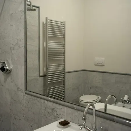 Impressive Renaissance With Elevator Apartament *