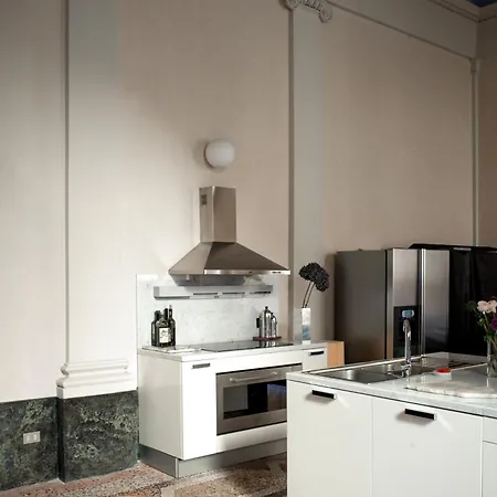 Impressive Renaissance With Elevator Appartement Florence
