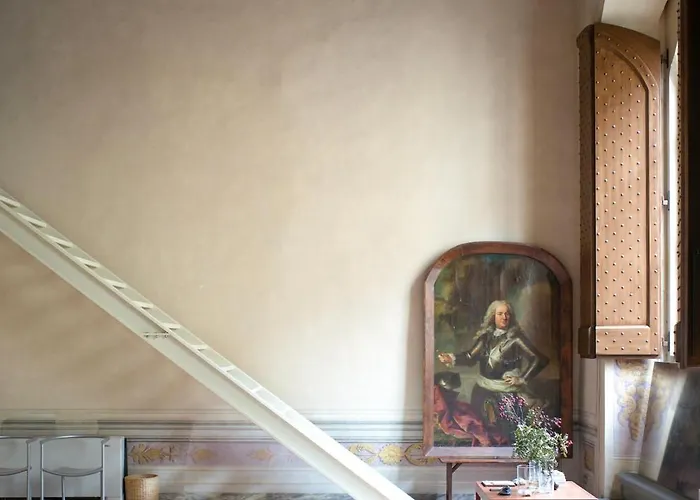 Impressive Renaissance With Elevator Apartment